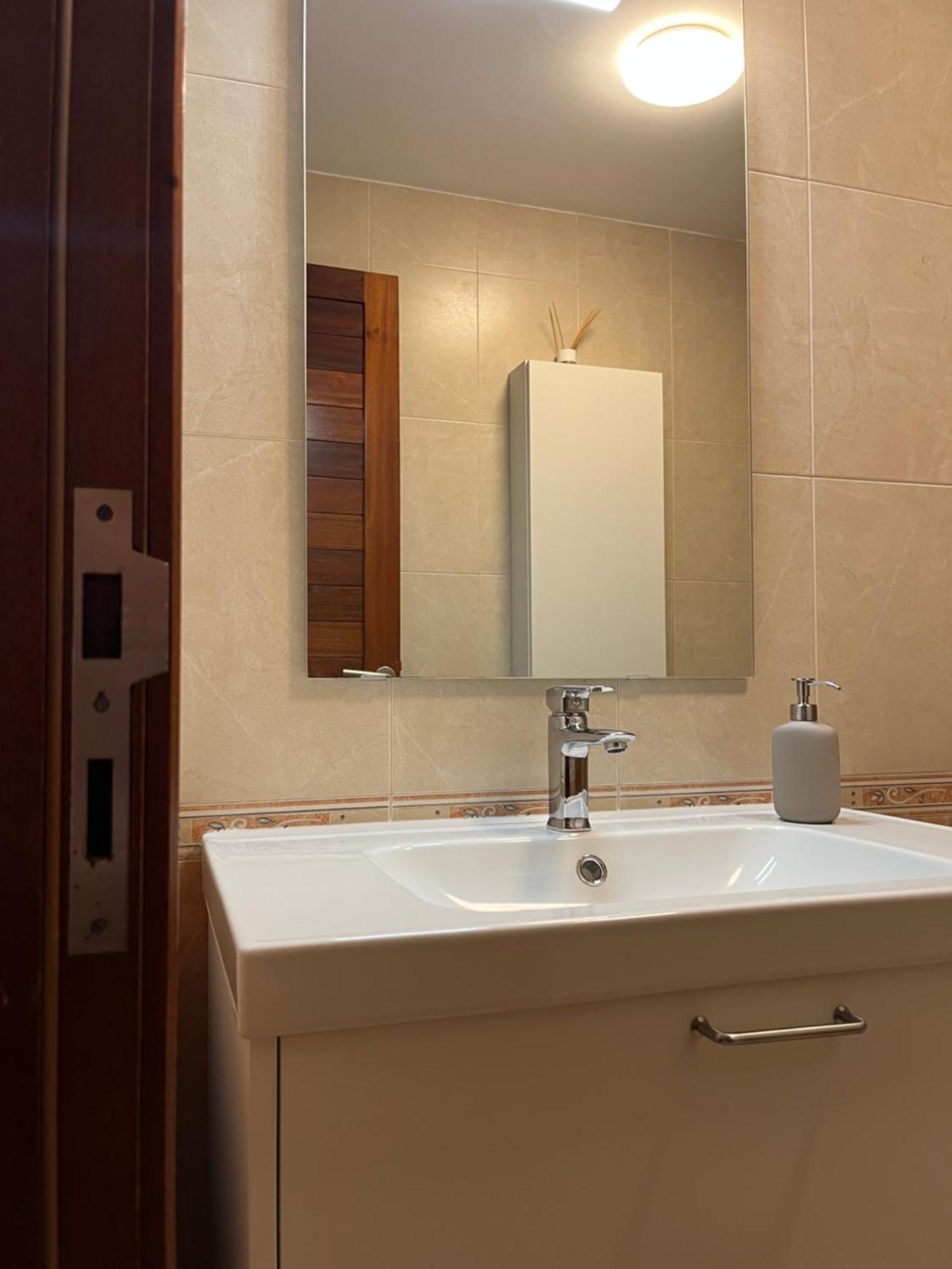 Increible Apartamento En Pleno Centro De Arrecife Con Parking Privado المظهر الخارجي الصورة
